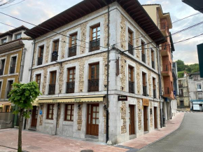 Hotel Piloñés